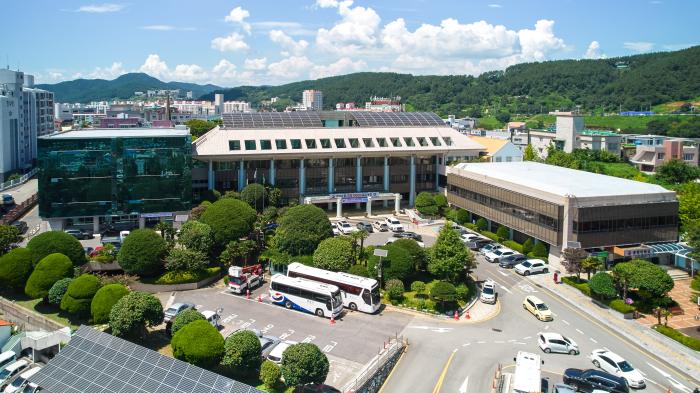 통영시 ‘신중년 내일이음 50+사업’ 참여 기업 모집 기사 이미지