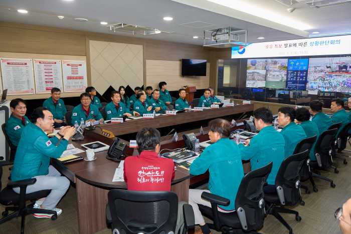 제64회 통영한산대첩축제, 시민·관광객 성원 속 안전하게 마무리 기사 이미지